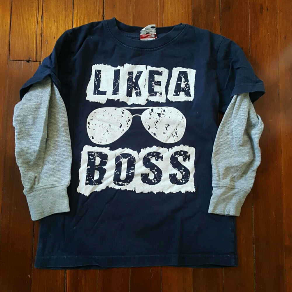 Boys Long Sleeve Graphic Tee. Navy. Size M/6